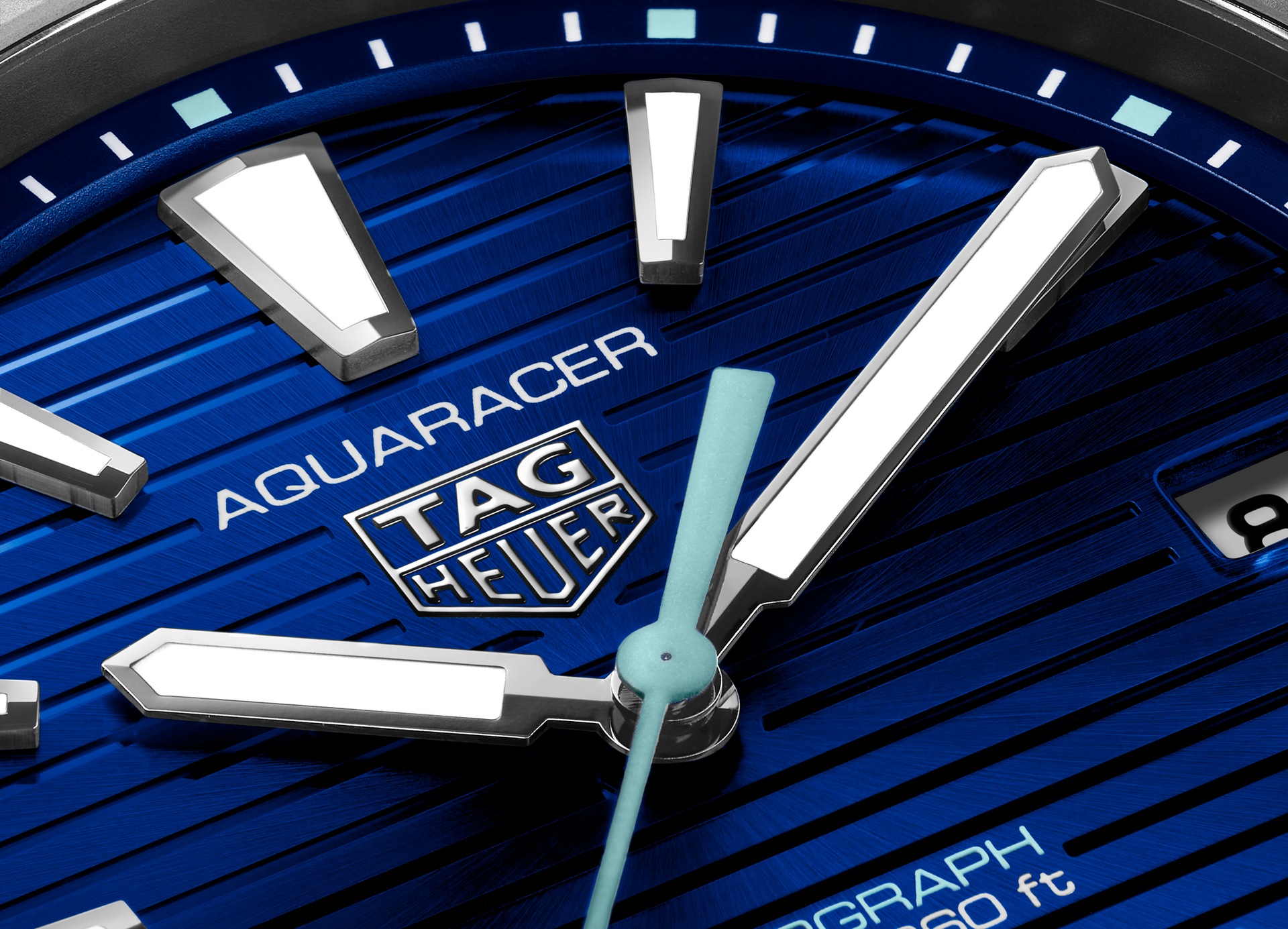 TAG Heuer Aquaracer PROFESSIONAL 200 SOLARGRAPH - Steel - 40 mm 