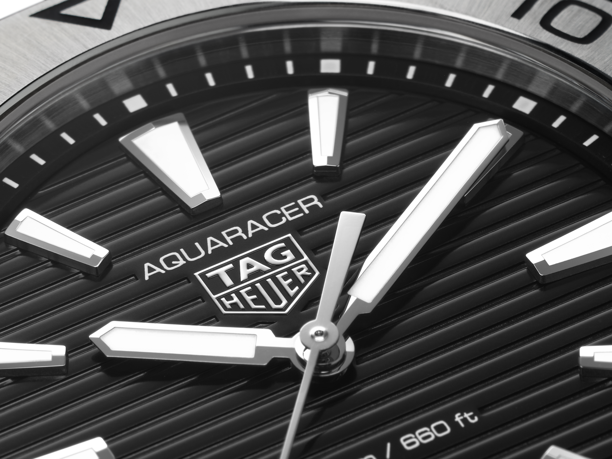 タグ ホイヤーアクアレーサー クォーツ ブラック 文字盤 ステンレス メンズ 腕時計WBP1110.BA0627