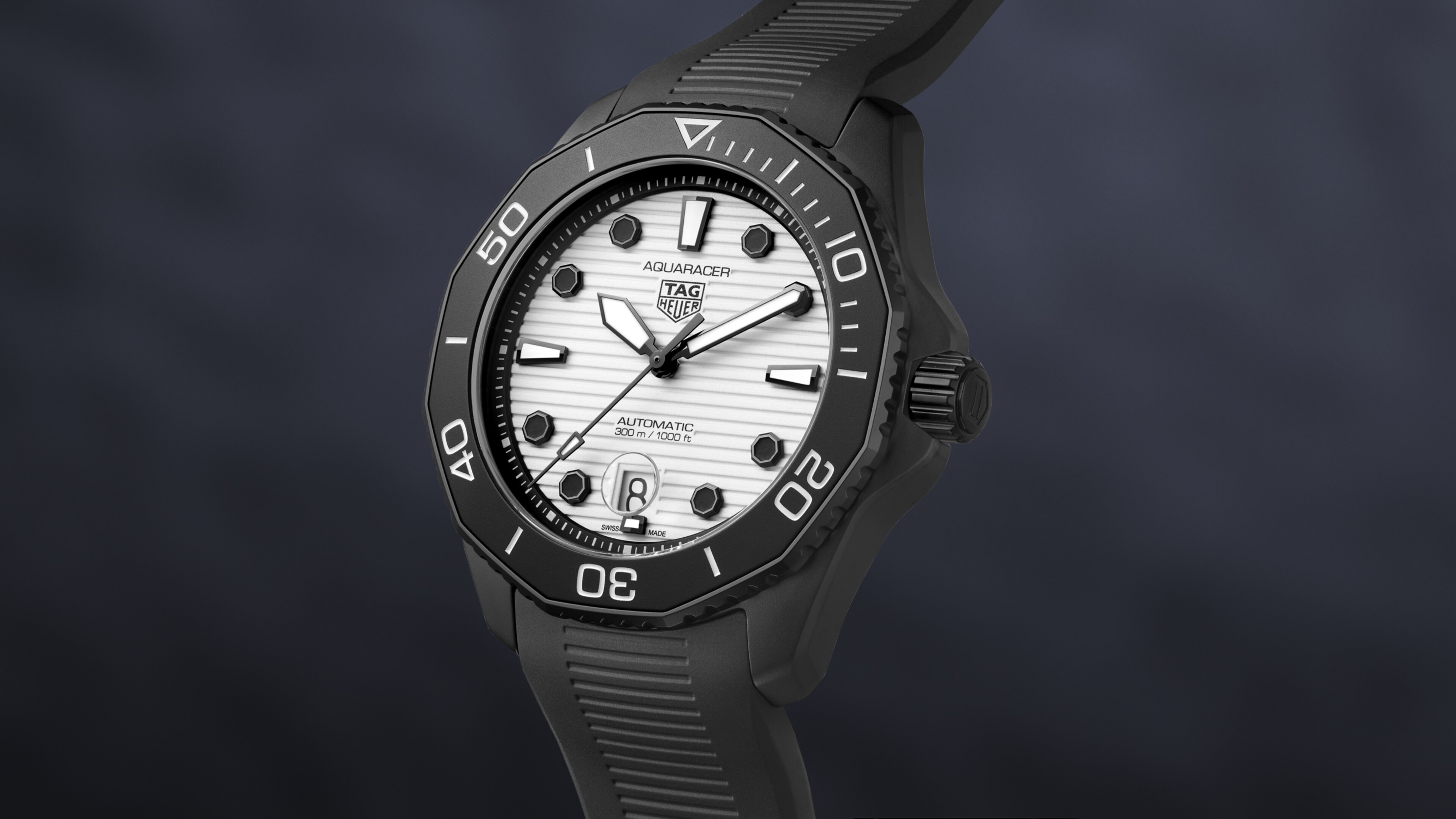 TAG Heuer Aquaracer Professional 300 Date - Steel - 43 mm | TAG 